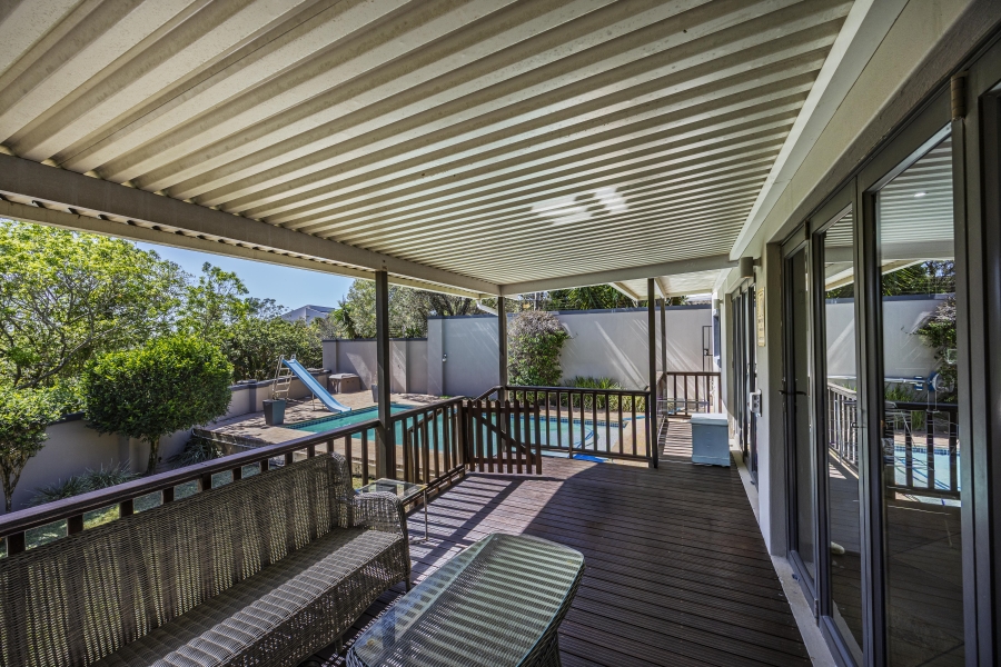 5 Bedroom Property for Sale in Beacon Bay Eastern Cape